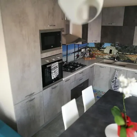 Apartment Casa Orlando,una Finestra Sul Jonio,il Piacere Di Ospitare Nel Salento.