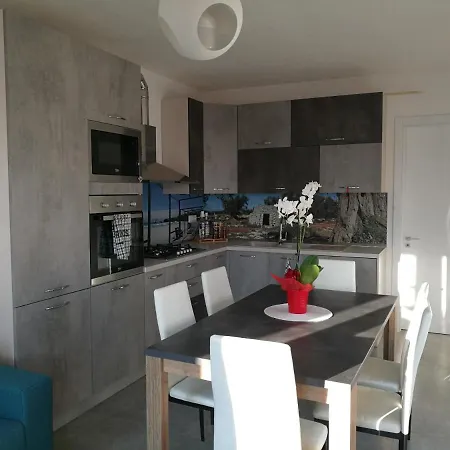 Casa Orlando,una Finestra Sul Jonio,il Piacere Di Ospitare Nel Salento. *